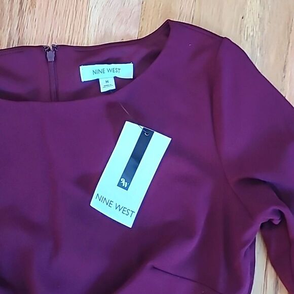 NWT Nine West Boatneck Side-Pleat Sheath Dress Medium - Picture 4 of 8